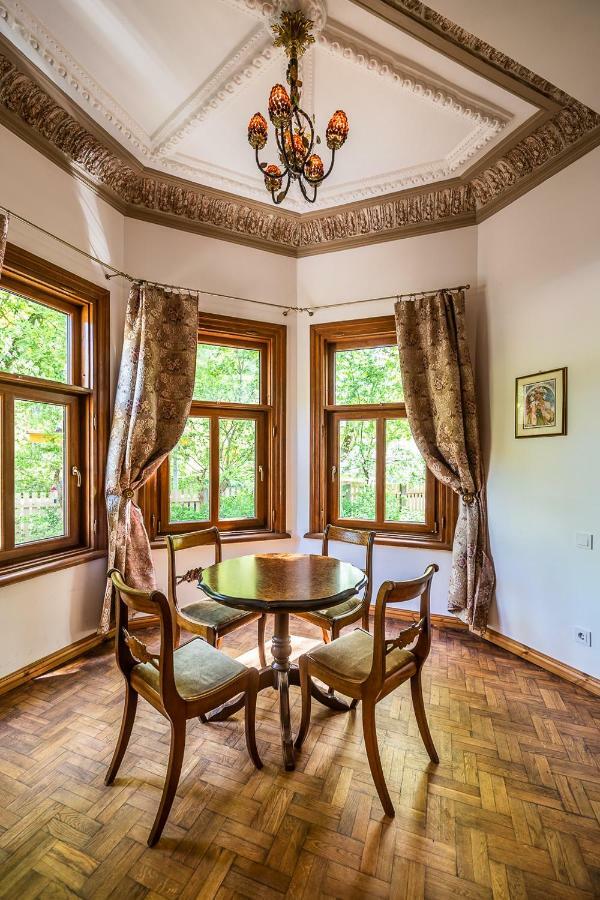 Villa Apartments By The Sea لييبايا المظهر الخارجي الصورة
